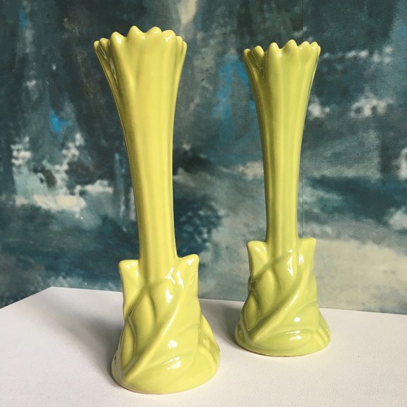 A Pair of Mid 20th Century Royal Ariston Art Deco Green Chartreuse Bud Vases - Picture 1 of 8